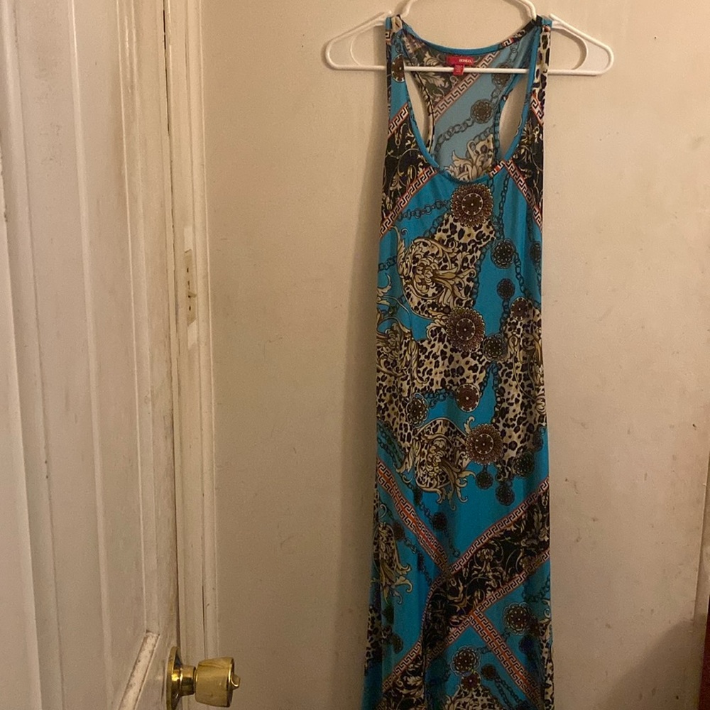 Women’s dress